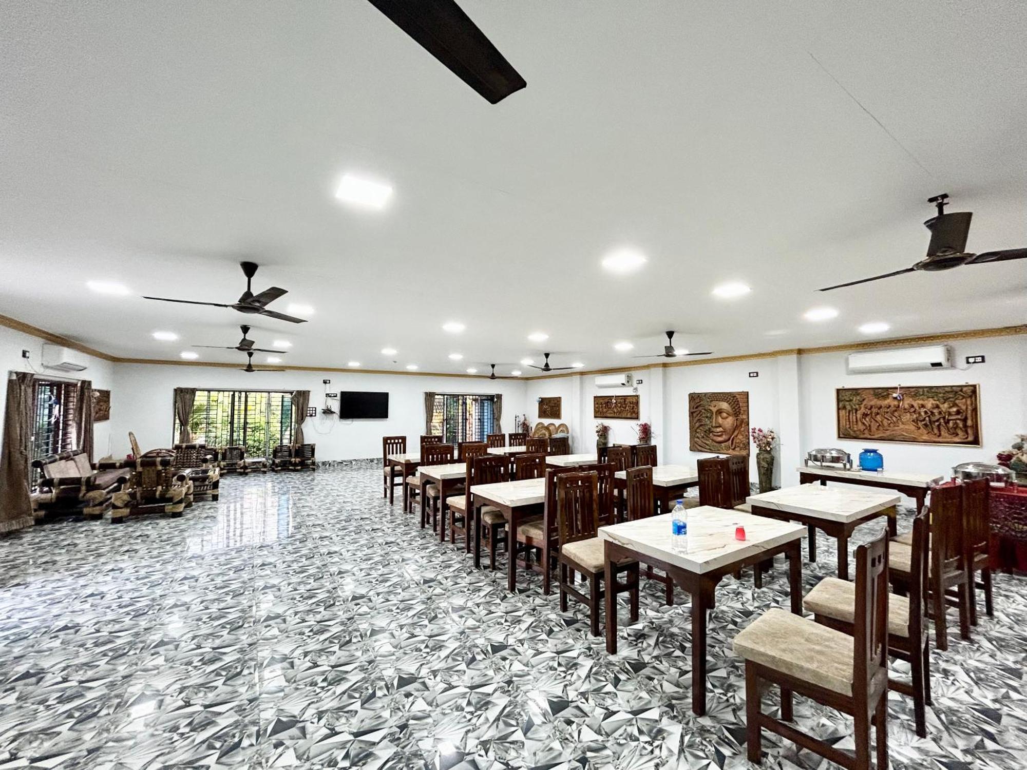 Palli Bangla Resort, Near Ruby Hospital, Anandapur Καλκούτα Εξωτερικό φωτογραφία